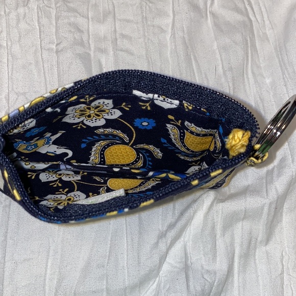 💚3/$13💚 Vera Bradley zip id case - Picture 3 of 3